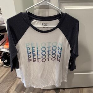 Peloton jersey long sleeve brand new with tag size medium